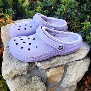 Lavender Purple Lined Crocs W10 M8 Faux Fur Sherpa Lining